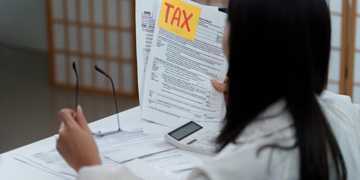 Tax in Spain as an Expat: What You Need to Know (Before the Spanish Tax Authority Does)